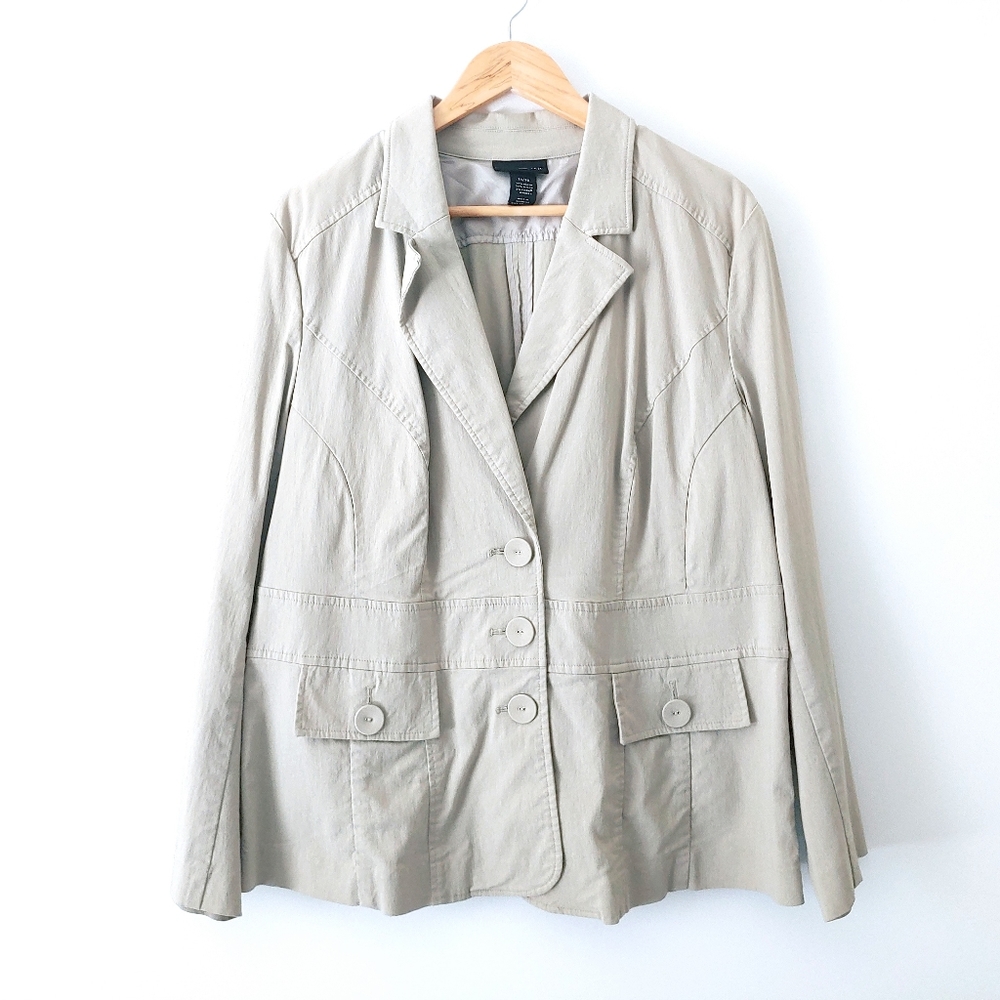 Lane Bryant Cream Lightweight Collared Button Jacket Sz 14/16